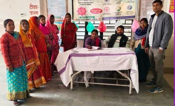 निःशुल्क कैंसर स्क्रीनिंग शिविर में लोगों को किया जागरूक