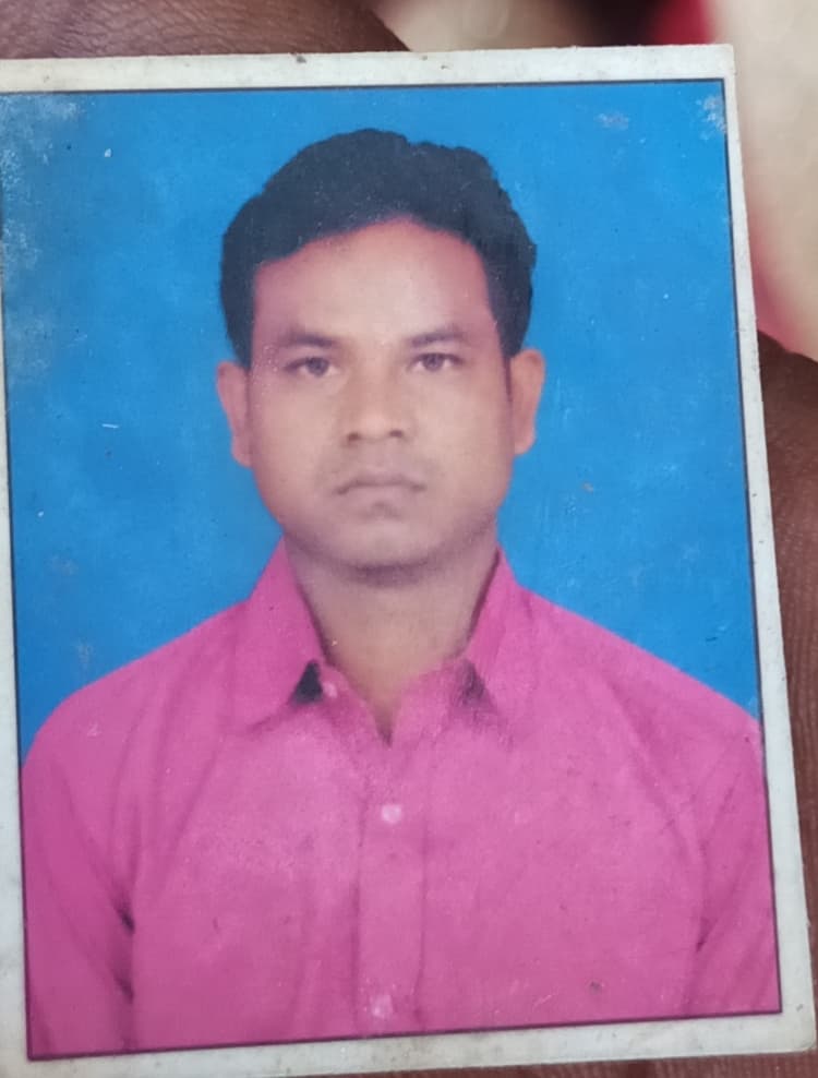 बाइक के बीच सीधी टक्कर में दो युवकों की मौत