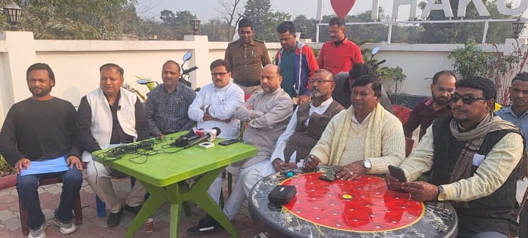 ठाकुरगंज बाइपास सड़क व महानंदा नदी पर पुल निर्माण की स्वीकृति दिये जाने पर जनहित संघर्ष मोर्चा ने सीएम के प्रति जताया आभार