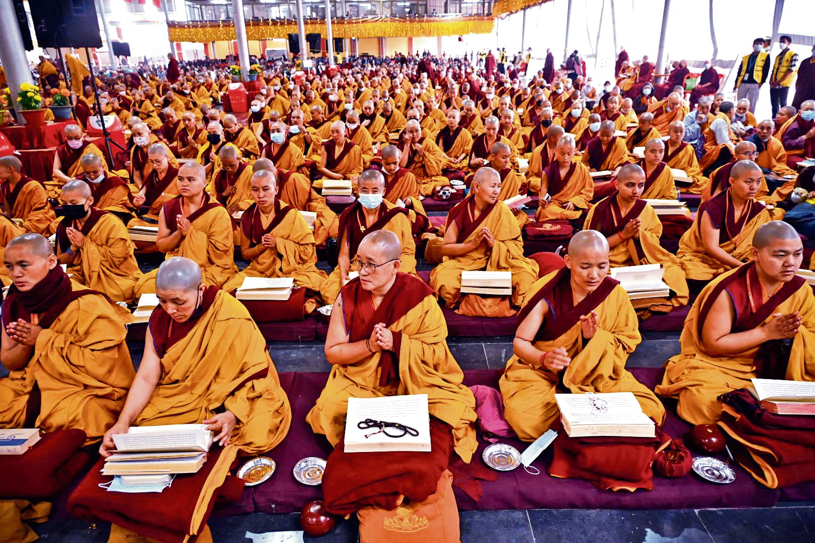 Gaya News : अमेरिका से लाइव होकर 17वें करमापा ने शुरू करायी पूजा