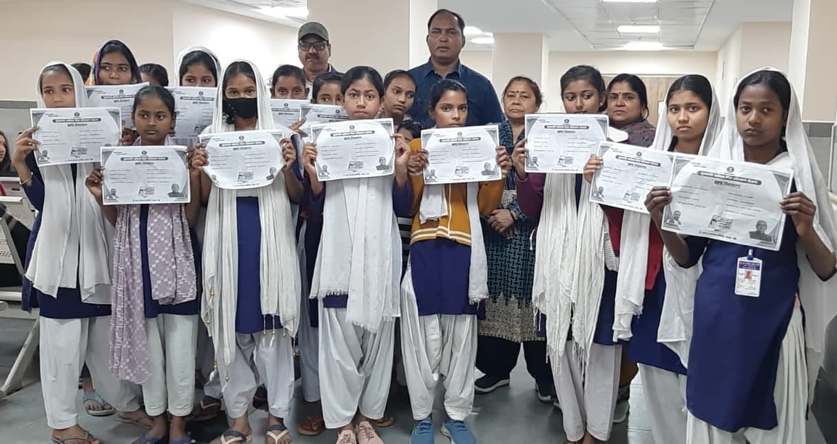 एचपीवी टीकाकरण कार्यक्रम के दूसरे दिन 40 बच्चियों ने लिया टीका