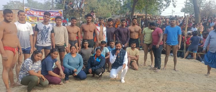 दो दिवसीय दंगल प्रतियोगिता में पहलवानों ने दिखाया दम