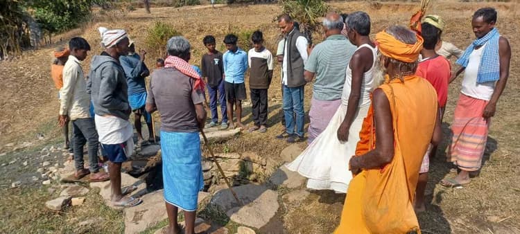 भाजपा नेता ने गोसवारा के ग्रामीणों की सुनीं समस्याएं