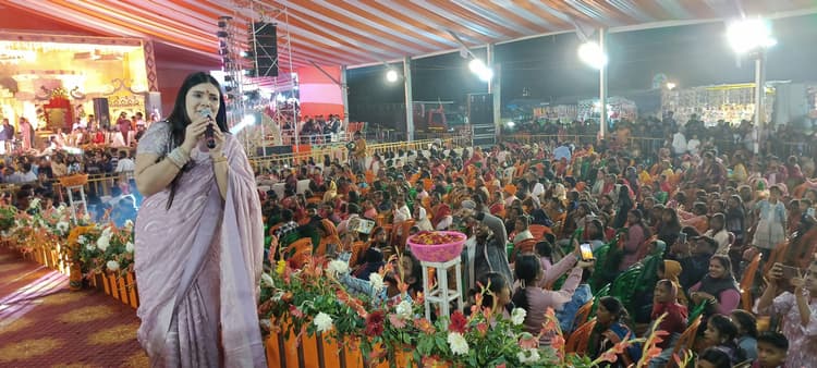 Dhanbad News:राम आयेंगे, तो अंगना सजाऊंगी...