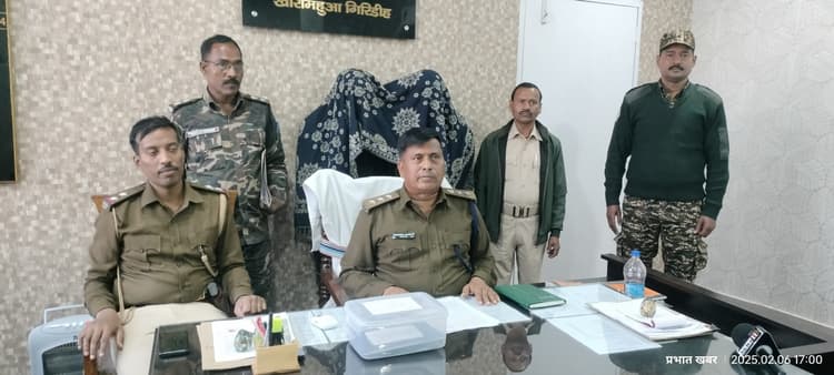 Giridih News: चोरी की तीन बाइक व टैब के साथ दो गिरफ्तार