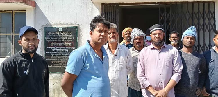 Giridih News : बगोदरडीह में एक साथ उठा दंपति का जनाजा