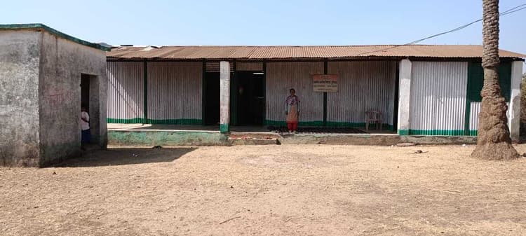 जिले के 138 विद्यालयों में नहीं है पानी की सुविधा, गर्मी में कैसे बच्चे पियेंगे पानी