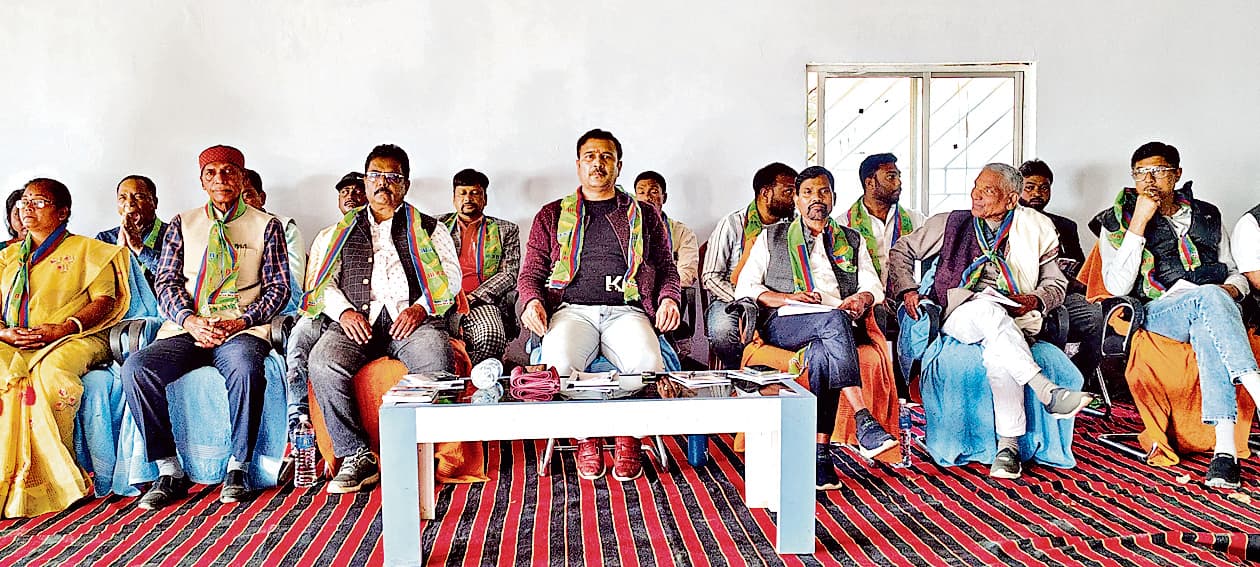 Political news : आजसू पार्टी को जमीनी स्तर पर मजबूत करने की बनी रणनीति