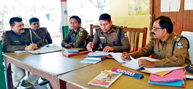 Buxar News: 250 लोगों पर की गयी 107 की कार्रवाई