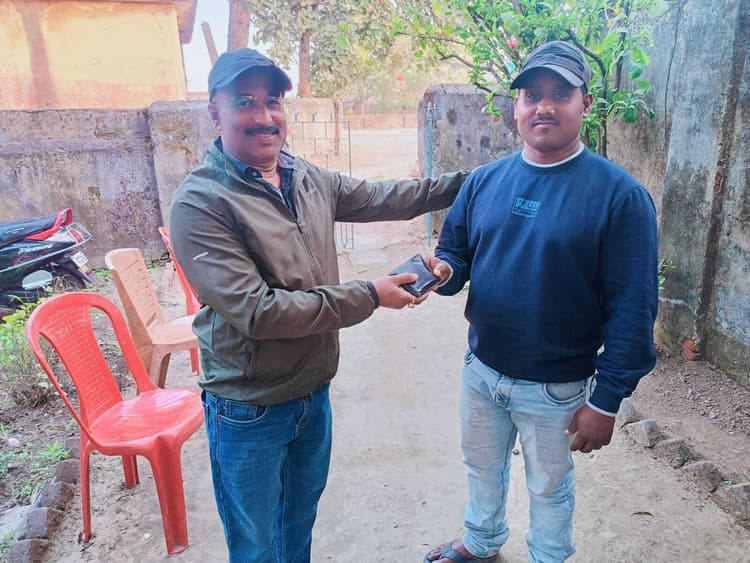 Giridih News :‘ईमानदारी आज भी जिंदा है’