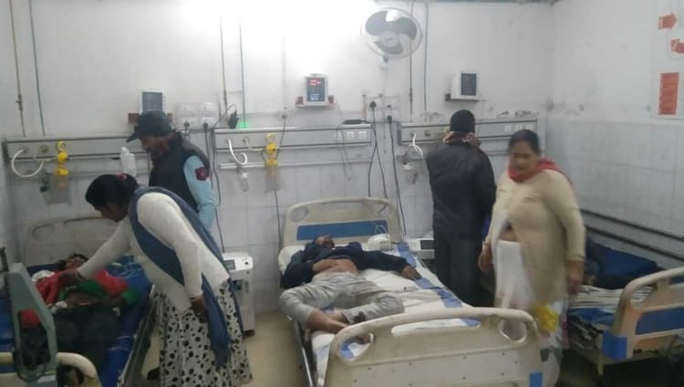 सड़क दुर्घटना में टेंटकर्मी की मौत, दो गंभीर रूप से जख्मी