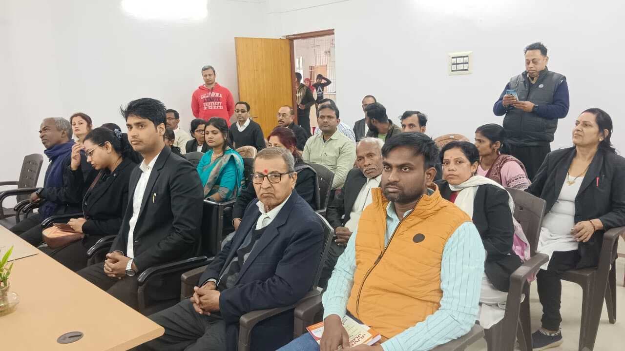 समाज के बेसहारा व अनाथ बच्चों को अधिकार सुनिश्चित करने की जरूरत : प्रवाल