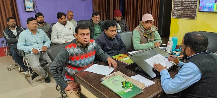 बिचौलिया के चक्कर में न आयें लाभुक, कार्यालय पहुंच दें जानकारी