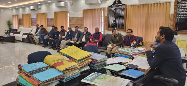 सुरक्षित इंटरनेट दिवस पर कार्यशाला आयोजित, साइबर अपराध से बचाव की दी गयी जानकारी