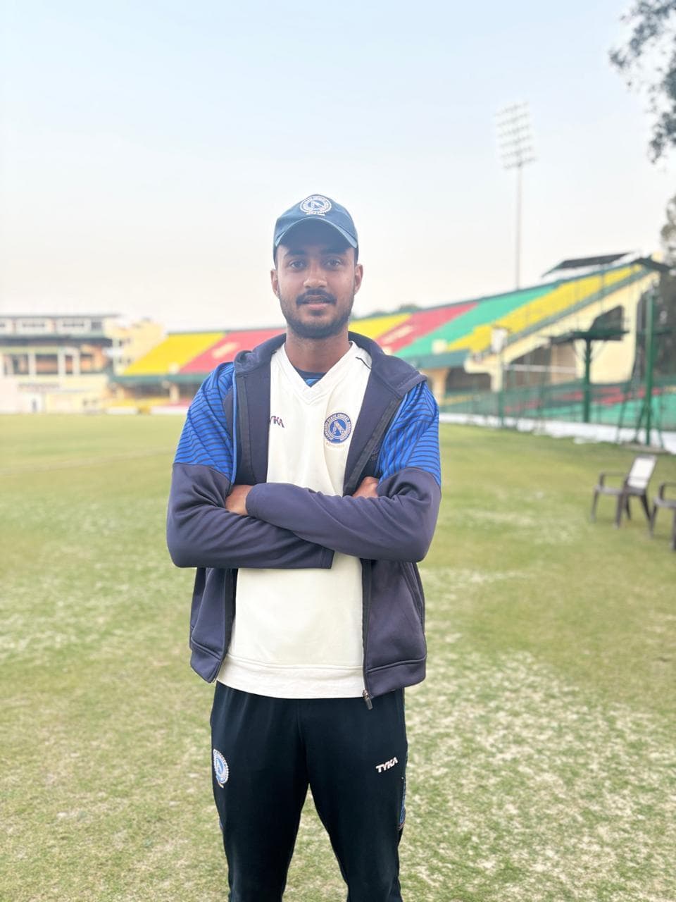 Cricket : जतिन की घातक गेंदबाजी से झारखंड को आठ रन की महत्वपूर्ण बढ़त