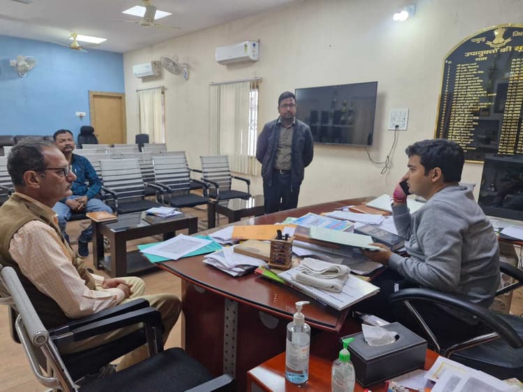 पुस्तकालय में नये पुस्तकों की खरीद के लिए लगी मुहर