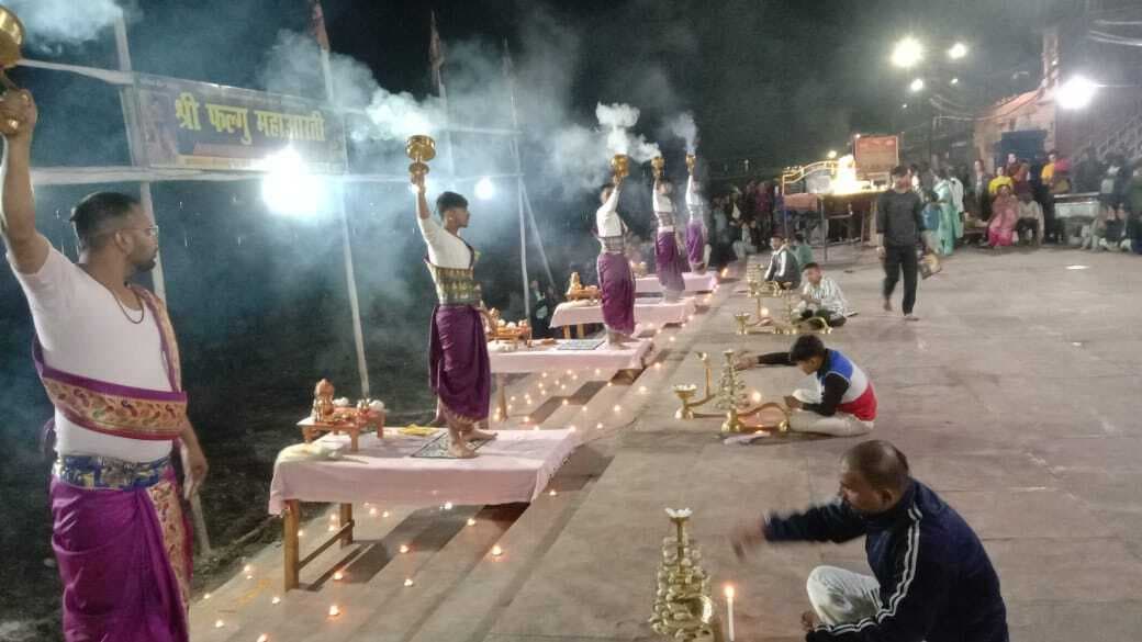 Gaya News : माघ पूर्णिमा पर विष्णुपद चरण पर श्रद्धालुओं ने टेका मत्था