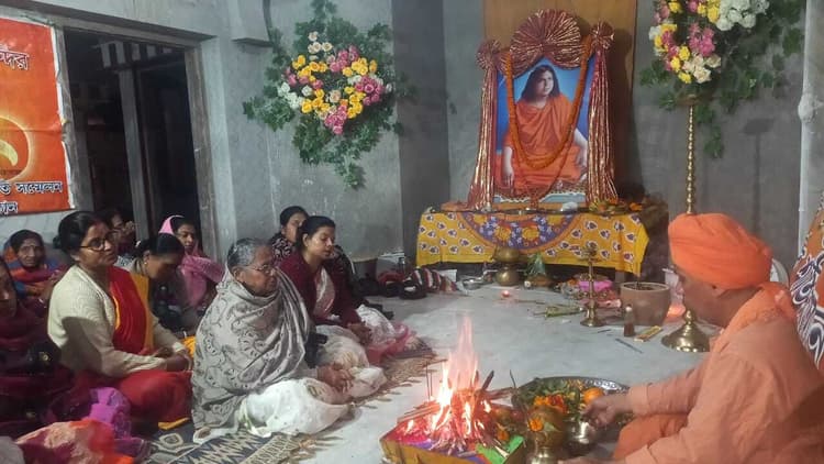 माघी पूर्णिमा को ले हिंदू मिलन मंदिर की गयी विशेष पूजा-अर्चना