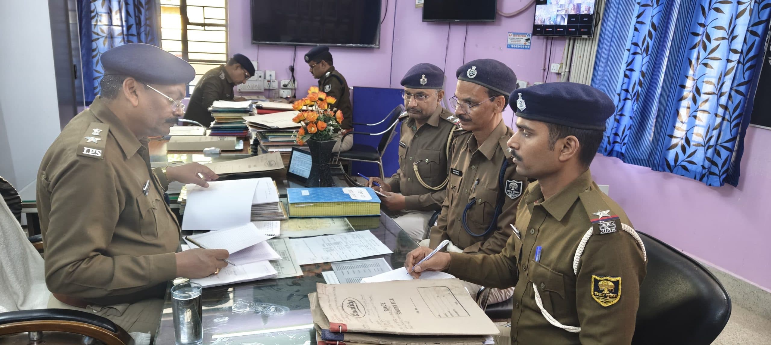 लंबित कांडों के निष्पादन में तेजी लाएं थानाध्यक्ष : एसपी