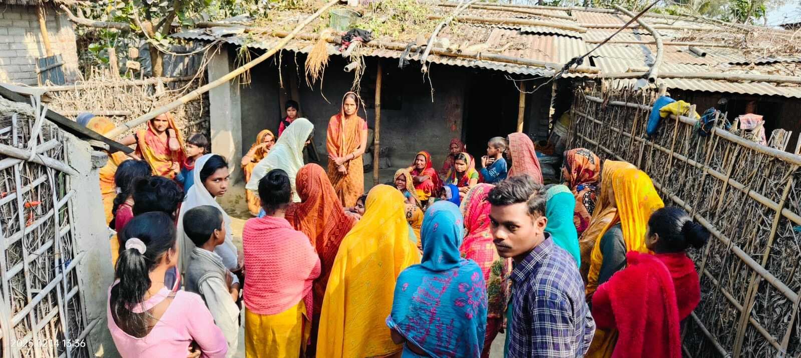 कुमारखंड- रौता पथ पर ट्रक की चपेट में आने से बाइक सवार एक युवक की मौत, एक जख्मी