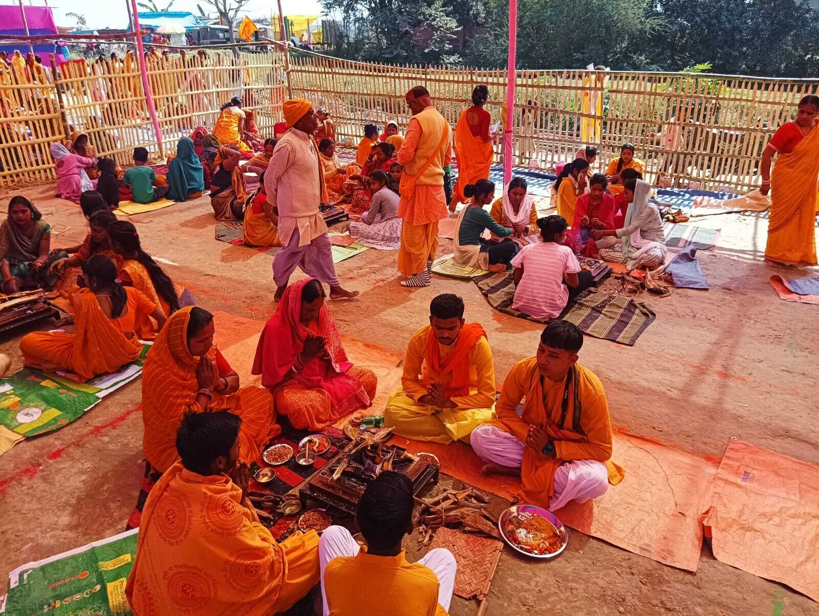 गायत्री महायज्ञ में शामिल होने मात्र से जीव का होता है लौकिक व आध्यात्मिक विकास