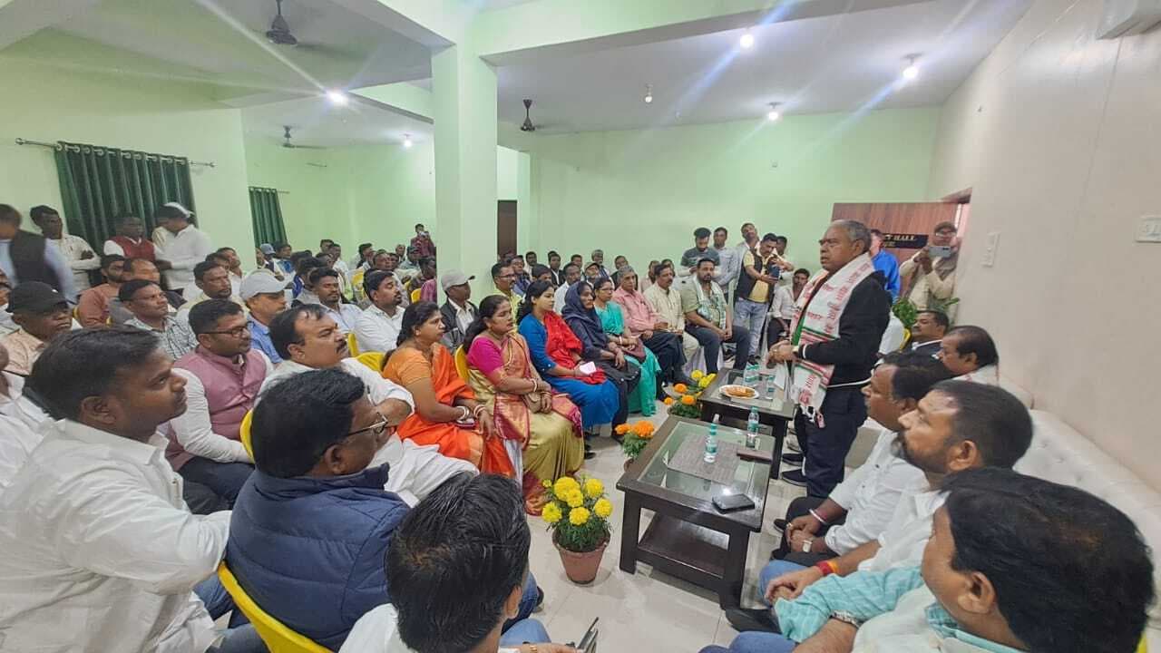 Political news : युवाओं को संगठन से जोड़ेगी कांग्रेस, बड़े कार्यक्रम में पहुंच सकते हैं राहुल