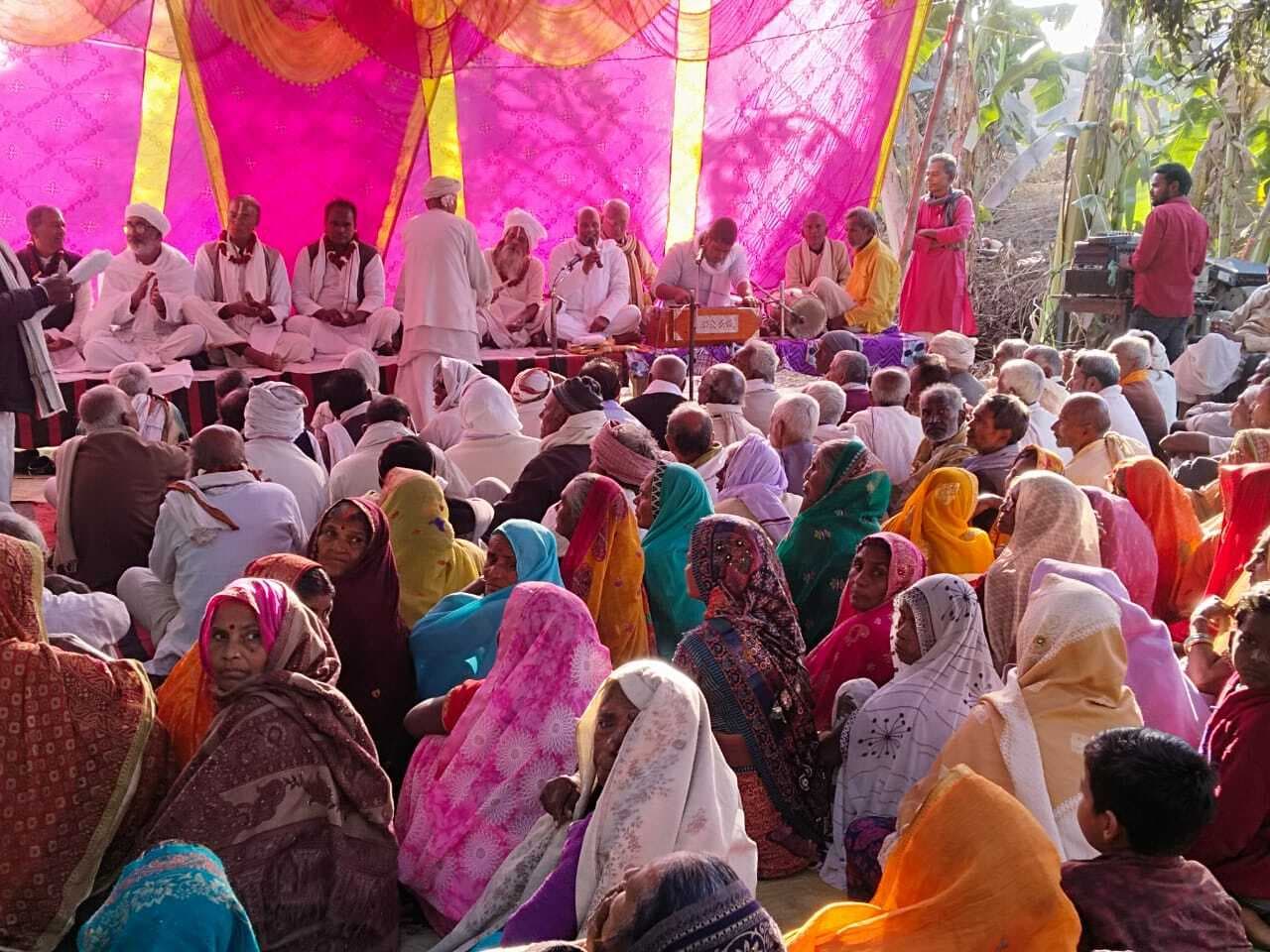 समाज में आज भी सदगुरु कबीर के विचार सर्वांगीण विकास के लिए अत्यावश्यक