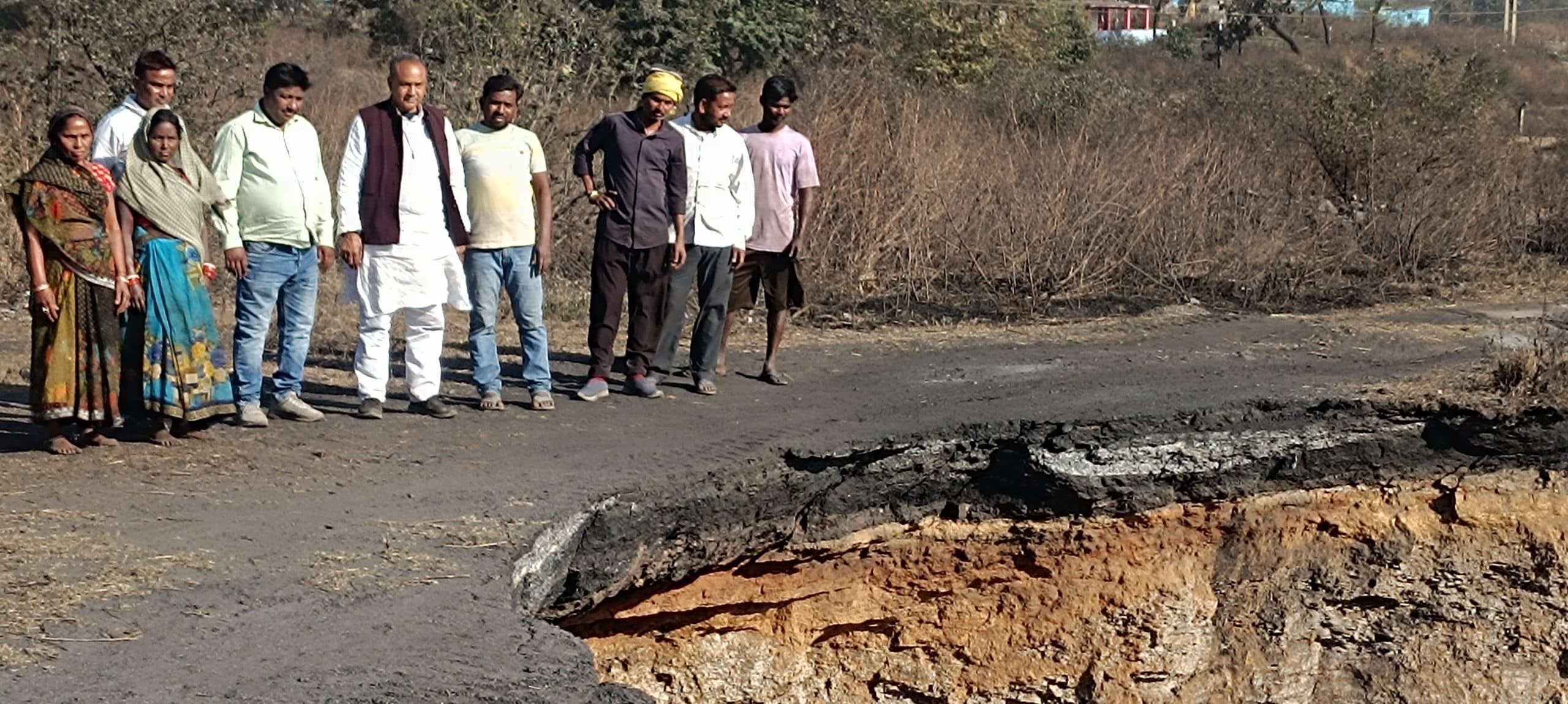 Dhanbad News :तेतुलमारी नया मोड़ के समीप गोफ, दहशत में लोग