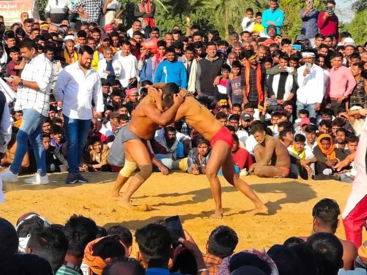 Bhagalpur news गोनूधाम दंगल में काशी व फोटो संयुक्त विजेता