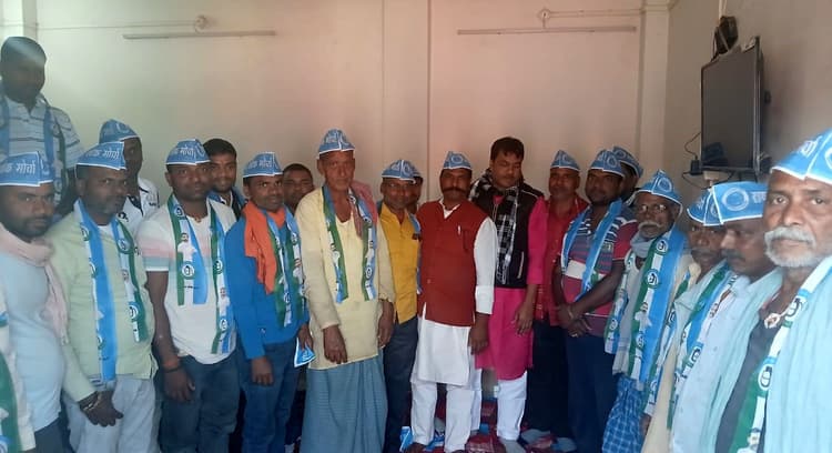 राष्ट्रीय लोक मोर्चा की बैठक में एनडीए सम्मेलन को सफल बनाने पर चर्चा