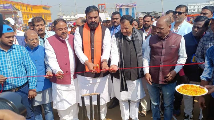 मां पार्वती देवी मेमोरियल क्रिकेट टूर्नामेंट में बिहार 11 व डब्लू 11 की टीम विजयी