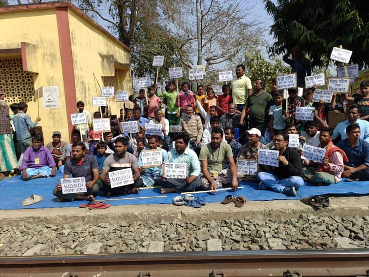 बिंदुवासिनी हॉल्ट को पूर्ण स्टेशन बनाने व विभिन्न ट्रेनों के ठहराव हो