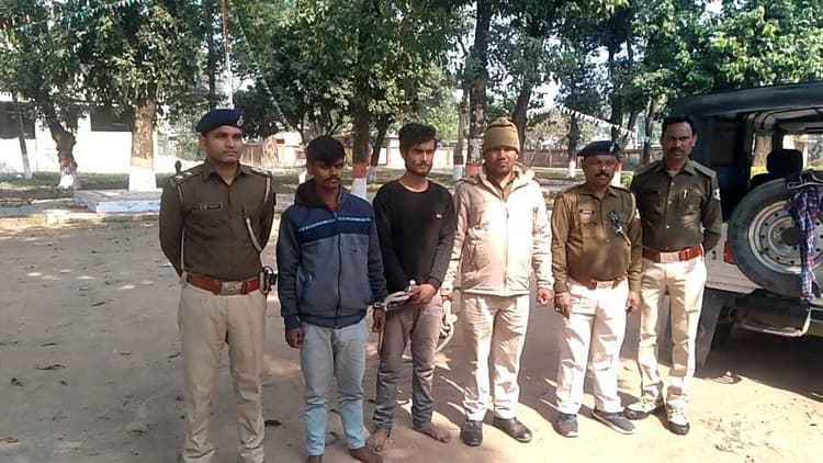 मोबाइल छिनतई करने वाला दो अपराधी गिरफ्तार, मोबाइल बरामद