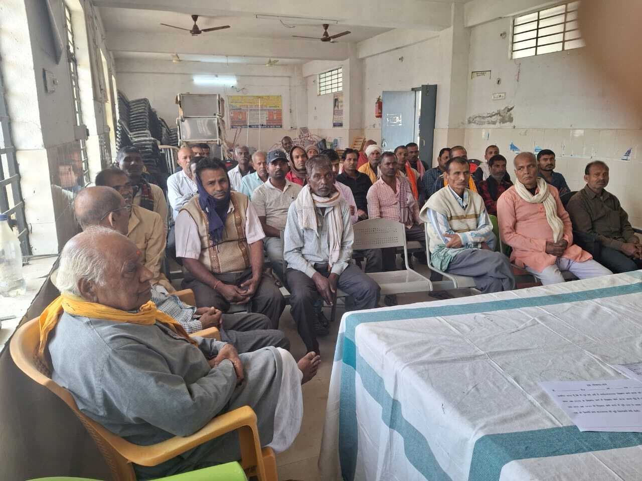 कालाजार से बचाव को लेकर दवा छिड़काव कर्मियों काे दिया प्रशिक्षण