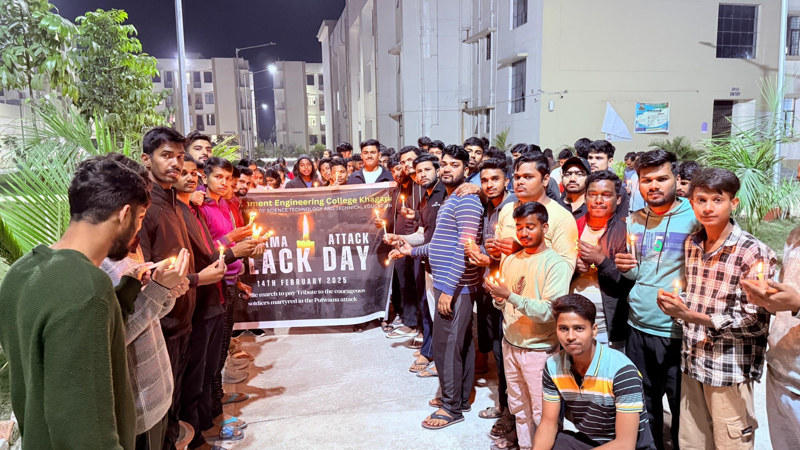 राजकीय अभियंत्रण महाविद्यालय में शहीदों को दी गयी श्रद्धांजलि