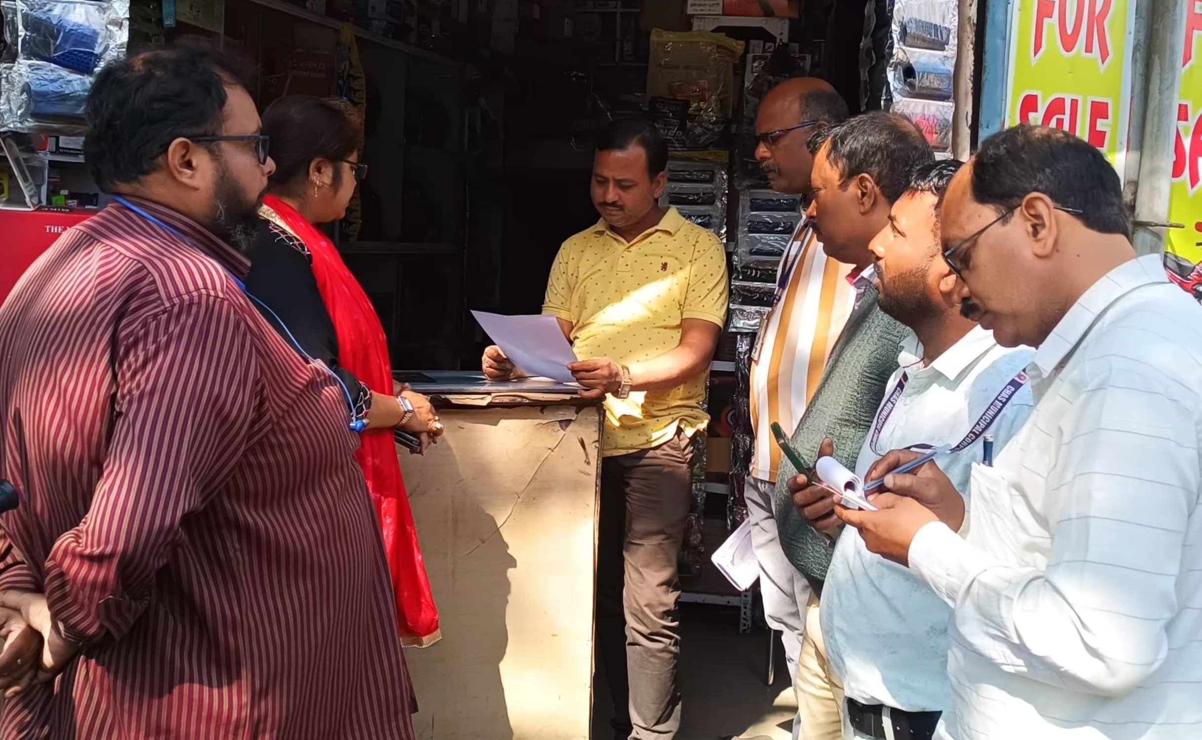 Bokaro News: चास नगर निगम ने होल्डिंग टैक्स व ट्रेड लाइसेंस की जांच को लेकर चलाया अभियान