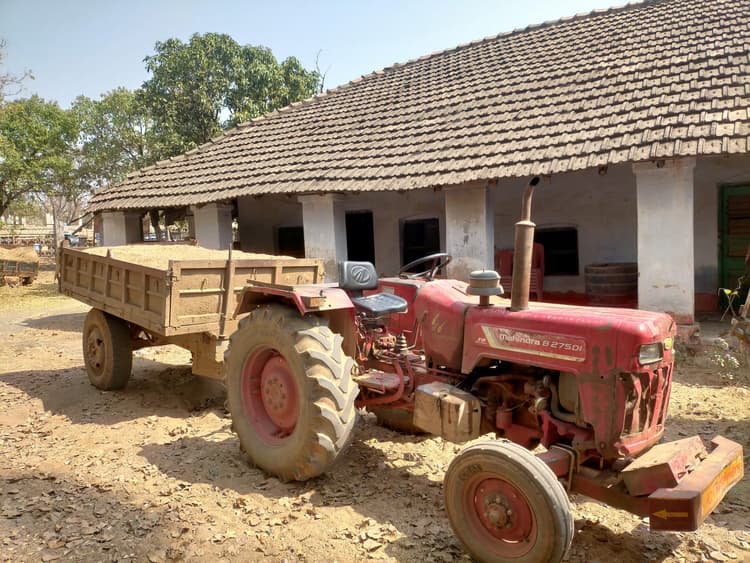 बीडीओ ने अवैध रूप से बालू लदा ट्रैक्टर किया जब्त