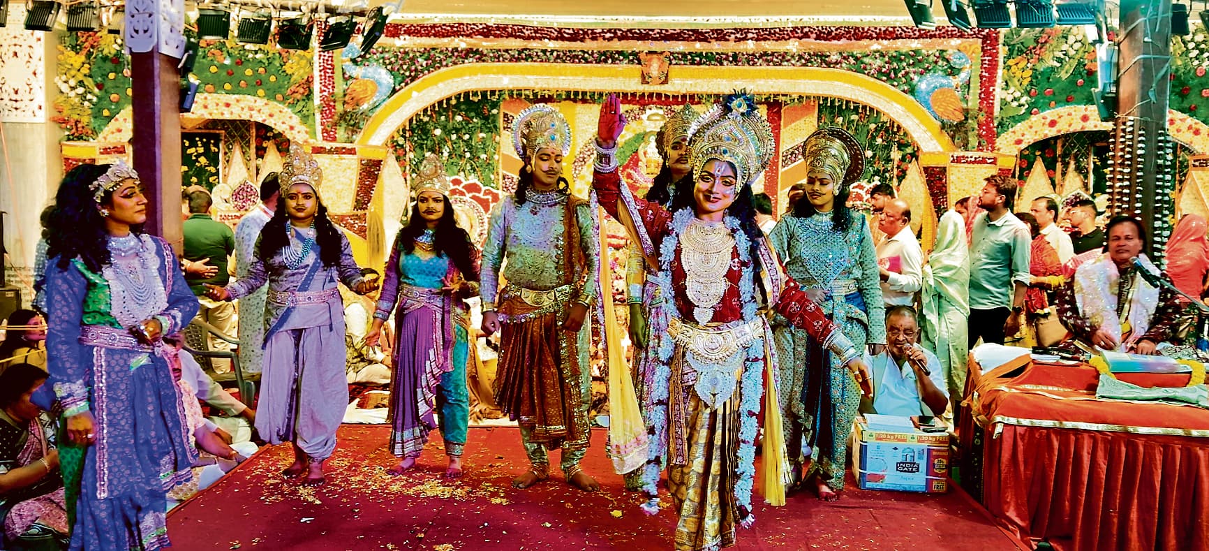 ranchi news : होली आयी रे कन्हाई रंग बरसे...जैसे भजनों पर झूम उठे श्याम भक्त