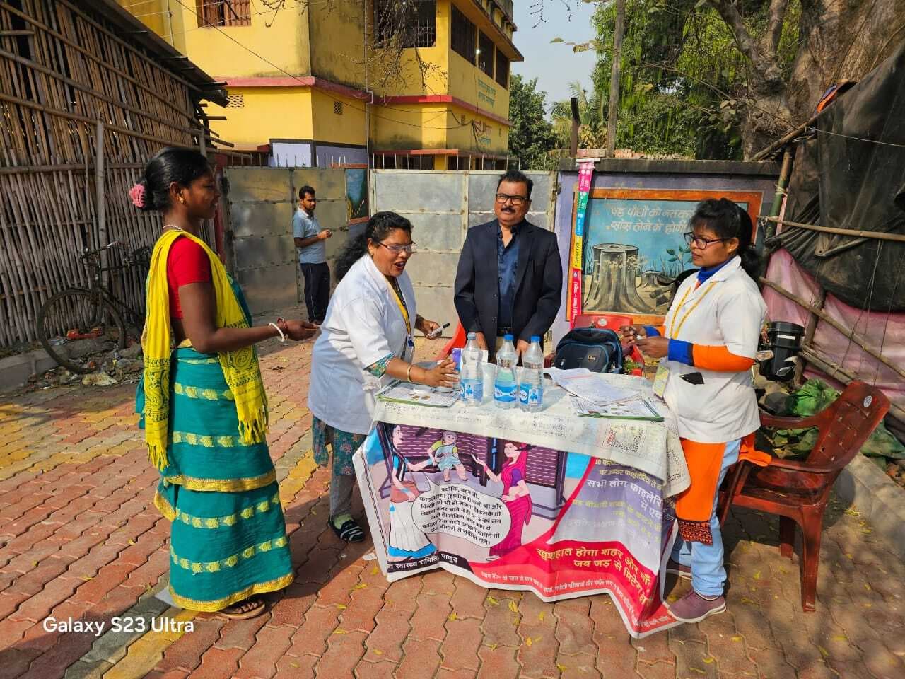 कैंप लगा लोगों को खिलायी गयी फाइलेरिया की दवा