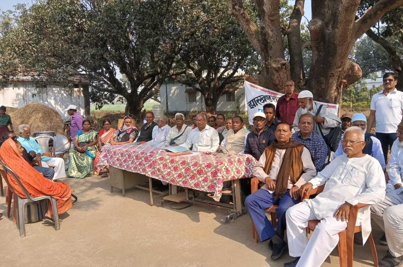 पेंशनर समाज के प्रखंड अध्यक्ष बने लक्ष्मी नारायण सिंह