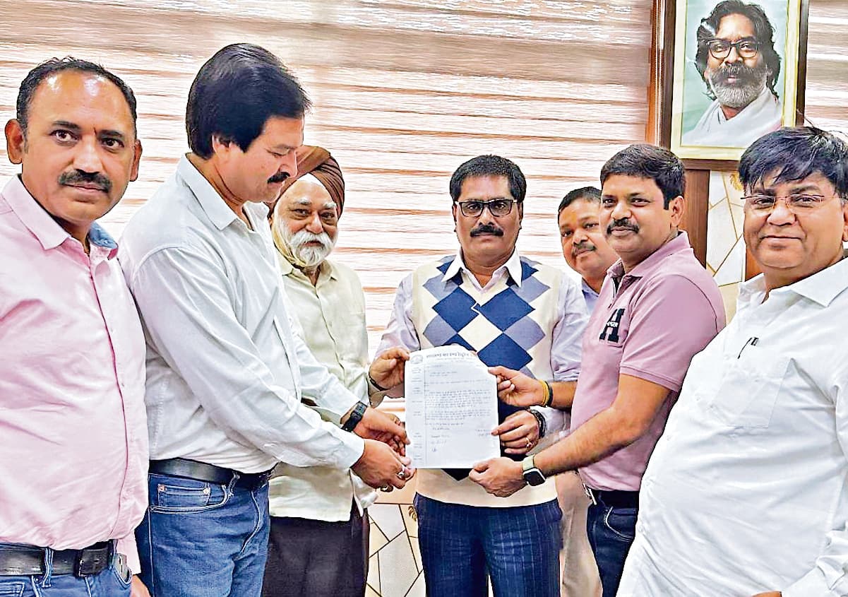 Ranchi News: मंत्री से मिले बार एंड रेस्टोरेंट एसोसिएशन के सदस्य