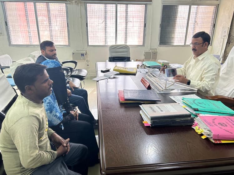 डीडीसी ने किया आवेदनों का ऑन स्पॉट निष्पादन