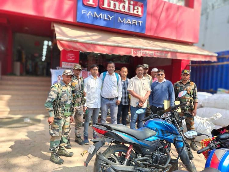 दो मॉल के बेसमेंट में चल रहे प्रतिष्ठान को किया सील