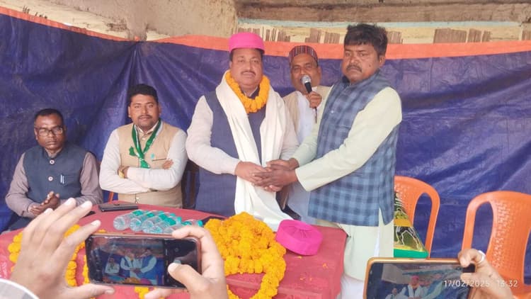 जदयू अनुसूचित जाति प्रकोष्ठ टीम ने बाबा साहब की विचारधारा से कराया अवगत