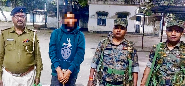 Gaya News : 50 हजार रुपये का इनामी अंजर खान आमस से गिरफ्तार