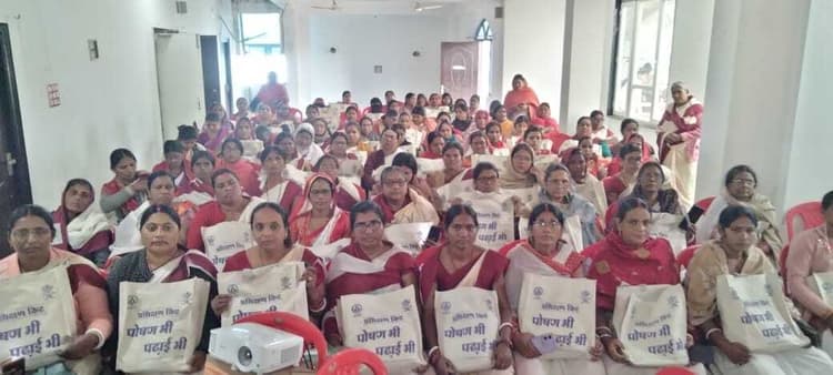 सेविकाओं का तीन दिवसीय प्रशिक्षण शुरू