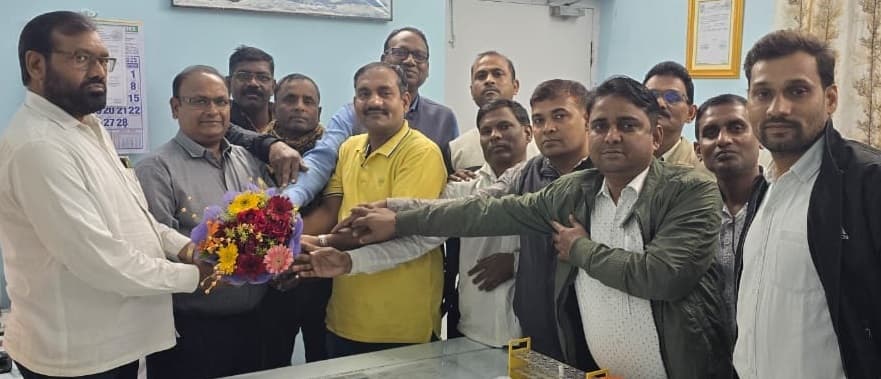 Bokaro News : एक यूनिट रक्त से तीन लोगों की बचायी जा सकती है जान डॉ सुरेंद्र