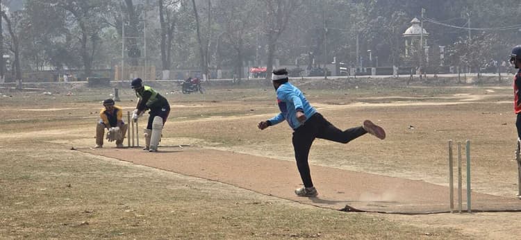 टीम रेड ने ग्रीन को 44 रनों से किया पराजित