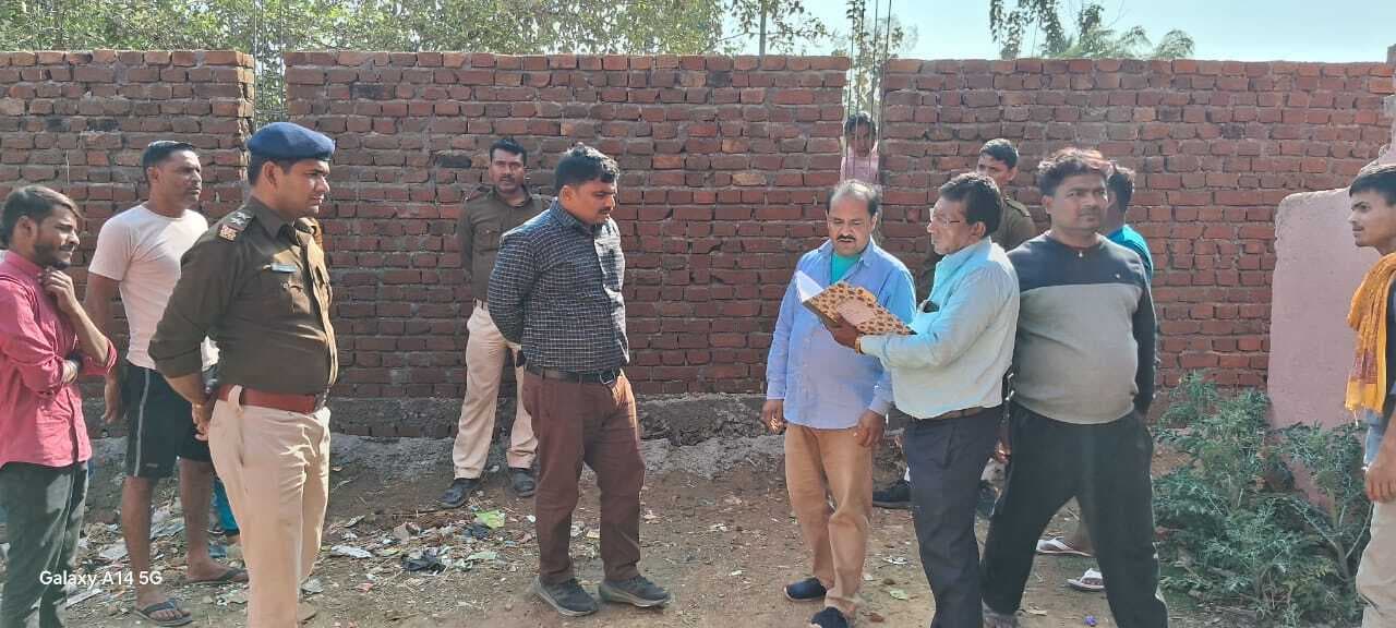 विद्यालय में अतिक्रमण को लेकर सीओ ने की जांच