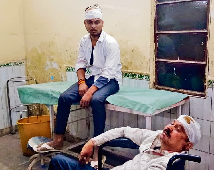 Gopalganj News : बड़ा बढ़ेया में खूनी झड़प, पिता-पुत्र समेत सात लोग घायल, केस दर्ज